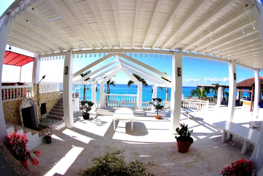 Morimar Resort Hotel Yomitan Buitenkant foto