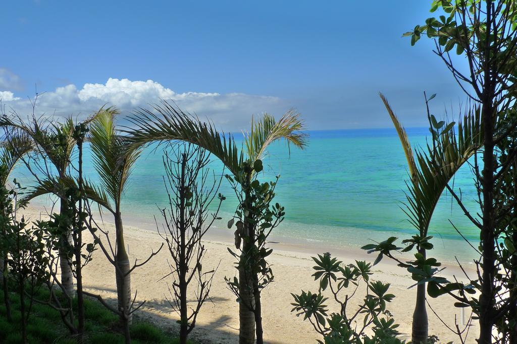 Morimar Resort Hotel Yomitan Buitenkant foto