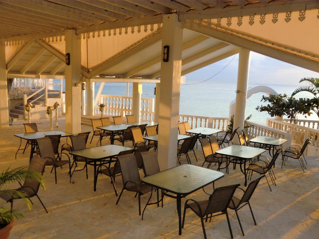 Morimar Resort Hotel Yomitan Buitenkant foto