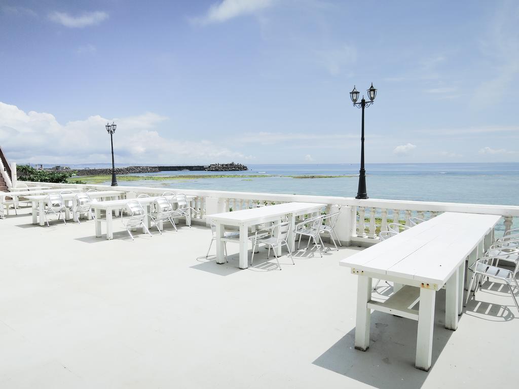 Morimar Resort Hotel Yomitan Buitenkant foto